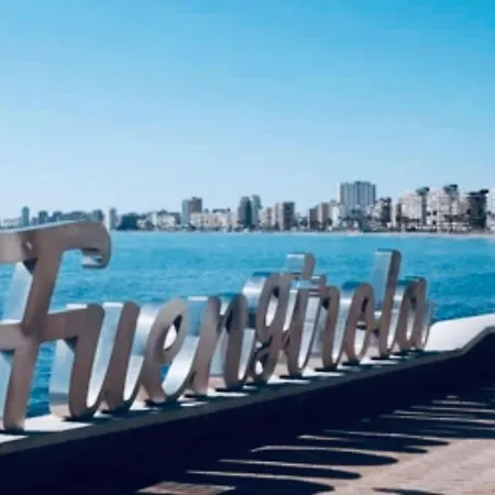 Atico Playa Centro Ciudad 公寓 *